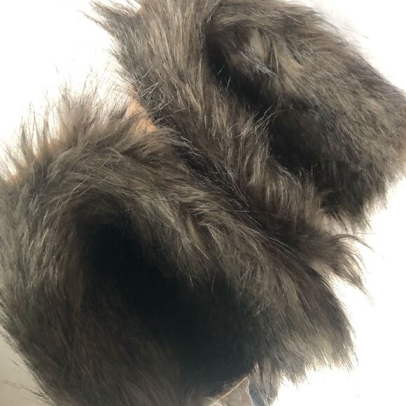 New SOREL Joan of Arctic Faux Fur Waterproof Snow Boot (Women), women size 6 - Picture 11 of 16